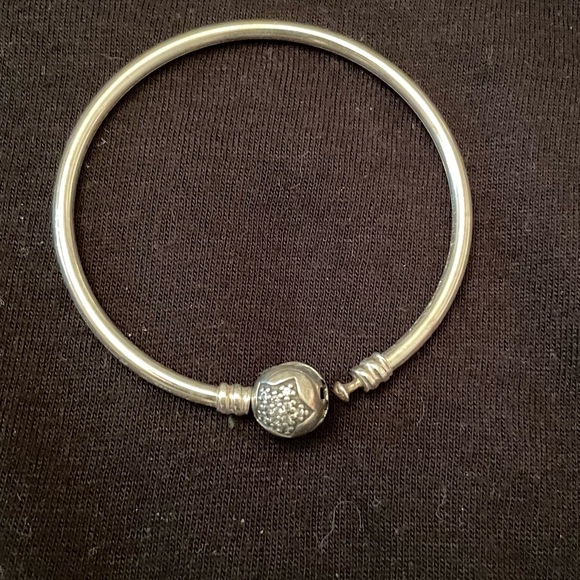 Authentic pandora silver star bangle - 6.7” - Picture 3 of 5